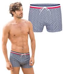 Les maillots de bain gainants witt sont conçus pour votre confort et votre élégance. Maillot De Bain Homme Boxer Imprime Hublots Et Ceinture Tricolore Le Slip Francais Coup De Coeur Mode 2021