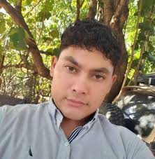 ELUSULUTECO // JOVEN...