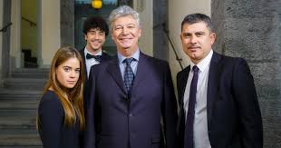 Si tratta di bice che cercherà di spronare il fratello a scoprire la verità. Un Posto Al Sole Nunzio E Chiara Nel Mirino Di Maiorano Anticipazioni Dal 4 All 8 Aprile Teleblog