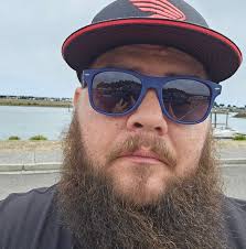 Where to take void egg for living ship quest?