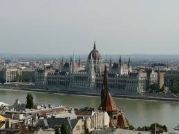 Projekty fotowoltaiczne a dofinansowanie z unii europejskiej. Budapeszt Praktyczny Przewodnik Po Miescie Podrozniczo