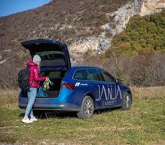 Mestu., nepozabna sezona 2015/16 se ni zapisala le v zgodovino slovenskega športa, ampak tudi v anale skakanja na smučeh, potem ko je peter prevc osvojil vse, kar se je v tisti zimi dalo, ob. Janja Garnbret Freund Vermogen Grosse Tattoo Herkunft 2021 Taddlr