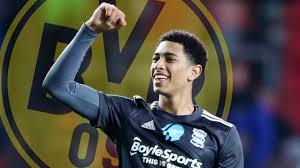 You are free to download these desktop england football team wallpapers are available in high definition just for your laptop, mobile and desktop pc. Bellingham Wallpaper Bvb Download Wallpapers 4k Jude Bellingham Grunge Art English Footballers Borussia Dortmund Fc Soccer Bvb Bundesliga Jude Victor William Bellingham Football Yellow Abstract Rays Jude Bellingham Bvb For Desktop