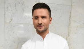 Сергей лазарев с ани лорак (слева), сергей лазарев и лера кудрявцева (справа). Sergej Lazarev Aleks Malinovskij Otkrovenno O Tajnoj Ceremonii Na Bali Instagram Podrobnosti Svezhie Novosti Shou Biznes Dni Ru