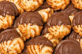 Recette Des Rochers Coco Au Chocolat Congolais Pratique Fr Recette Rochers Coco Recette Rocher Coco Dessert Facile