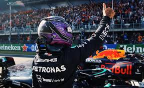 Sir lewis carl davidson hamilton mbe honfreng (born 7 january 1985) is a british racing driver. Im1dmmv32vjpcm