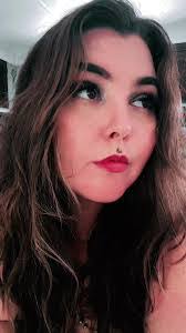 Aly Small's Instagram, Twitter & Facebook