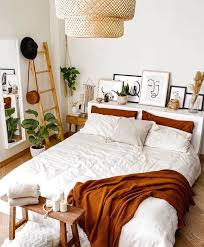 Mid century living room aesthetic inspiration for you to design your own cozy living room ww living room decor apartment apartment living room bedroom design. ð™¿ðš'ðš—ðšðšŽðš›ðšŽðšœðš ãƒ… ðš—ðš•ðšŠðš—ðŸºðŸ·ðŸ¸ Room Ideas Bedroom Room Inspiration Bedroom Cozy Room Decor