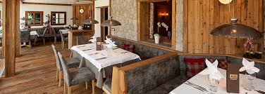 Shop wayfair for all the best traditional kitchen & dining room sets. Dining At Alpenhotel Plaza Tradition Meets Innovation