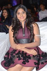 You are at idlebrain.com manjima mohan is the daughter of cinematographer vipin mohan and dancer kalamandalam girija. Idlebrain Manjima Siya Photo Gallery Telugu Cinema Actress When Manjima Won The State Award For The Best Child Artiste For The Movie Madhuranombarakattu The Young Actress Proved That Her