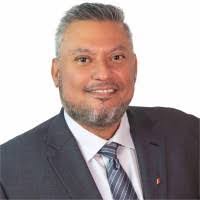 Rob Robles's Instagram, Twitter & Facebook