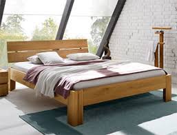 Wieder liegt der ursprung des begriffs in den usa, dort haben diese modelle das maß 76 x 80 inch und sind umgerechnet 193 x 203 cm groß. Betten In Komforthohe Komfortbetten Von Betten De