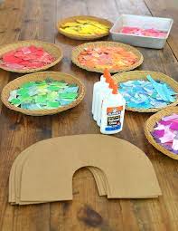 Children Use Colored Collage Material To Make A Cardboard Rainbow Children S Birthday Idea In 2020 Diy Spring Crafts Rainbow Crafts Toddler Crafts