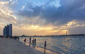 8 Things To Do At Abu Dhabi Corniche Boating Cycling More Mybayut Abu Dhabi Places To Travel Riviera Beach