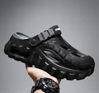 Men's slippers summer breathable thick-soled heightening youth sports  wear-resistant non-slip beach hole shoes Black US10.5-11.5(CN44-45)