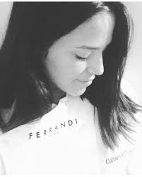 📽REPLAY📽 Notre Ferrandienne Coline Casini était dans l'émission TF1 Grand  Reportage dimanche dernier ! Tout juste diplômée de Ferrandi Paris, l'école  française de gastronomie & de management hôtelier, notre ancienne s'est  envolée