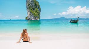 Who will be there and how whether you choose to stay in someone's home has a lot to do with who's the relative and how schaffner knows people who have stayed in the homes of friends or relatives after carefully. How To Do Long Haul Holidays On A Budget Teletext Holidays
