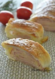 Pasta sfoglia, come scegliere tra quelle già pronte? Rotolo Di Sfoglia Con Prosciutto E Formaggio Ricette Idee Alimentari Snack Salati