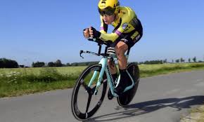 A front flat slowed van aert on lap three, helping van der poel close the gap and then move off the front. Van Aert Takes Belgian Itt Title Bianchi
