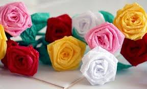 Les Fleurs En Papier Rose En Papier Rose En Papier Crepon Banderoles En Papier Crepon