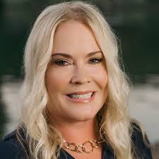 Kathy Norman's Instagram, Twitter & Facebook