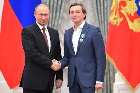 Jun 20, 2021 · в бедуинском населенном пункте кусейфе в негеве маленькую девочку (примерно двух лет) оставили в запертом автомобиле. Sergej Bezrukov Brigada I Drugie Filmy I Roli