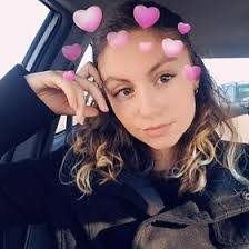 Isabelle Heller's Instagram, Twitter & Facebook