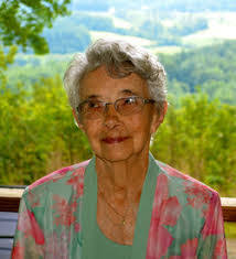 Bessie Moses's Instagram, Twitter & Facebook