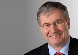 Manfred Wirth zum EAU-Ehrenmitglied ernannt