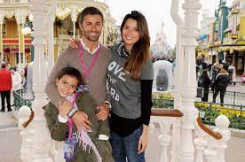 Volvidos quase dois anos desde a estreia nas manhãs da tvi, maria cerqueira gomes, de 37 anos, encontrou em cristina ferreira um ombro amigo para desabafar sobre tudo aquilo que a irritou ao longo dos últimos tempos, em especial sobre o companheiro televisivo manuel luís goucha. Caras Maria Cerqueira Gomes E Goncalo Gomes Vivem Dias Magicos Com A Filha Francisca