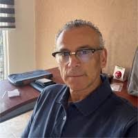 Carlos Viteri's Instagram, Twitter & Facebook