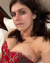 best of alexandra daddario on X: alexandra daddario via instagram.  t.colu8XWXOI4s  X