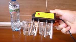 Apa plată este microbiologic pură, întrucât provine din surse subterane și este filtrată prin intermediul unor filtre deosebit de fine, de ordinul micronilor. Electroliza Apei De La Robinet Vs Apa Plata Din Magazin Youtube