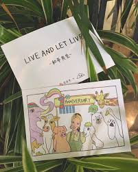 之前去高雄 特地去尝试了 wheelsoffortune86 植福饼 好吃极了 可以去我的igtv看视频 你就能明白什么叫货真价实 馅料十足 美丽的板娘和vegan画家tim合作推出了植福饼一周年纪念卡片