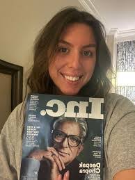 Danielle Farrell's Instagram, Twitter & Facebook