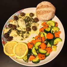 Cercavi altre ricette con la infornare 200° in forno già caldo per 10 minuti. Platessa Al Forno Con Carote E Zucchine Evosmart It Food Kitchen