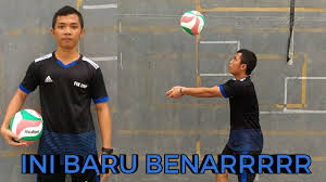Cara pass bawah dan pass atas pada bola voli: Cara Melakukan Passing Bawah Yang Benar Youtube
