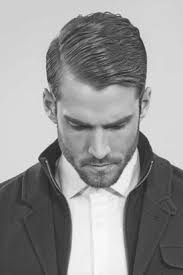 Le chiome folte non sono più ormai solo ad appannaggio delle donne o degli amanti della moda hippie anni '70. Tagli Uomo 2016 Per Un Look Sempre Alla Moda