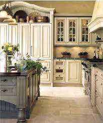 120 Easy And Elegant Cream Colored Kitchen Cabinets Design Ideas French Country Decorating Kitchen Country Kitchen Decor French Country Kitchens