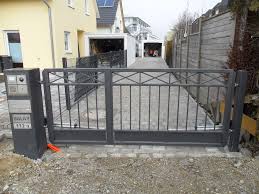 Einfahrtstor Grauer Eisentor Eisentor Einfahrtstor Eingangstor