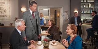 The show is a complex telenovela, which tells one love story every season about women in their forties. Die Hitliste Der Rote Rosen Darsteller Mit Den Meisten Folgen Seit Dem Serienstart 2006 Landeszeitung De