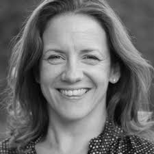 Amelia Sinclair's Instagram, Twitter & Facebook