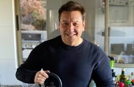 Listen to julio cesar rodriguez now. Chv Confirma Covid 19 Positivo De Julio Cesar Rodriguez G5noticias