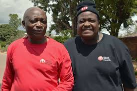 Skeem saam actress nokuzola mlengana, who played sis' ouma on the popular sabc1 soapie, has died, the production's publicist sumaya mogola . Mpho Molepo Set To Act Alongside His Famous Dad On Skeem Saam