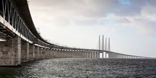 Då ingår hamnplats med vatten och el samt en plats på land (ospecificerad). Fakta Sa Mycket Kostade Oresundsbron Och Citytunneln Oresundsinstituttet
