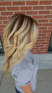 Dark Red Root Extension Balayage And Blonde By Me Trouwkapsels Haar