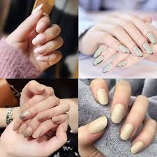 Oval nails are trending nowadays and if you want to have a different style then this is the best option for you. 500pcs Short Oval Nails Tips Clear Full Cover 10 Sizes Makartt