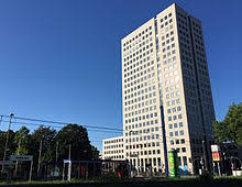 Sat.1 ist deutschlands fernsehsender mit unterhaltungsinhalten, der im januar 1984 gegründet 1985 änderte sich der name und der name sat.1 erschien mit seinem neuen namen und logo vor. Sat 1 Wikipedia