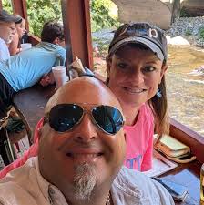 A woman fought off a bear with a bag of cookies to protect her beloved dog.  😮