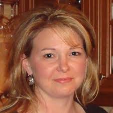 Stephanie Kirkley's Instagram, Twitter & Facebook